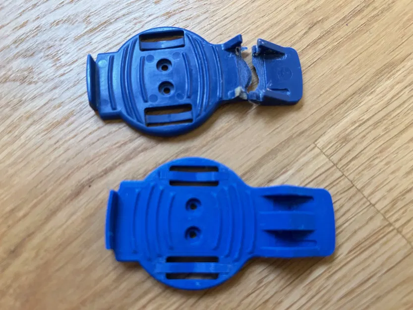 Phụ kiện kẹp thay thế cho máy bơm insulin Accu-Chek Spirit Combo - Image 1