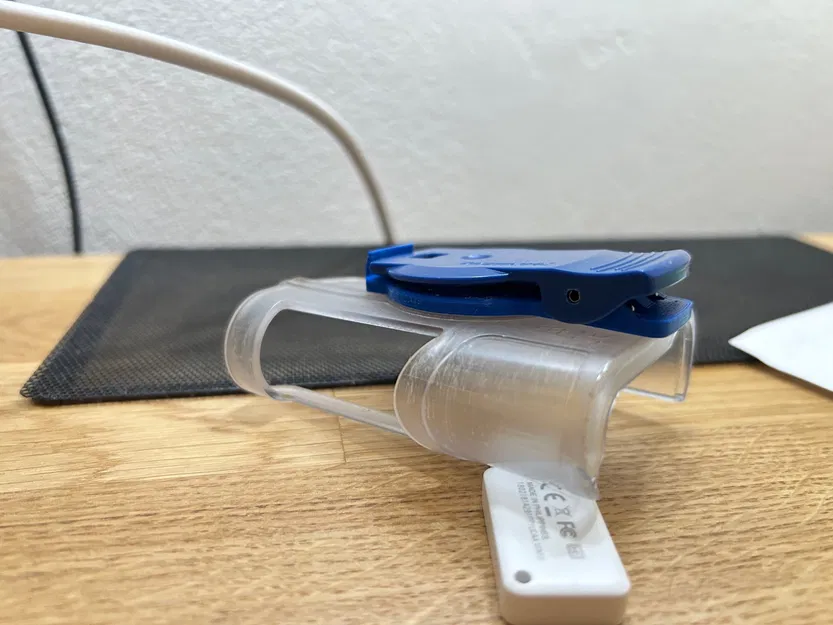 Phụ kiện kẹp thay thế cho máy bơm insulin Accu-Chek Spirit Combo - Image 5