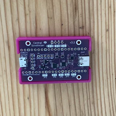 Hộp đựng cho bộ điều khiển khởi động Central Scrutinizer