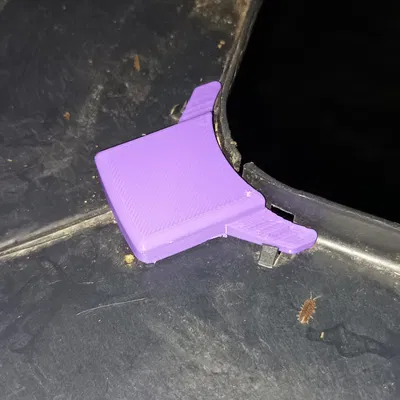 Cái kẹp cố định cho thùng composteur chắc chắn hơn bản gốc