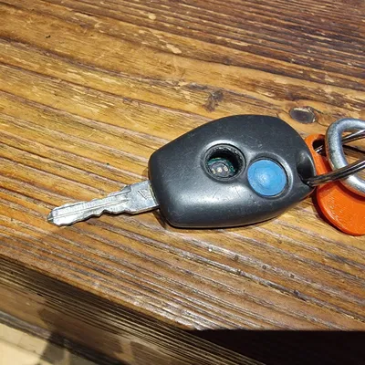 Nút bấm TPU thay thế cho chìa khóa Dacia