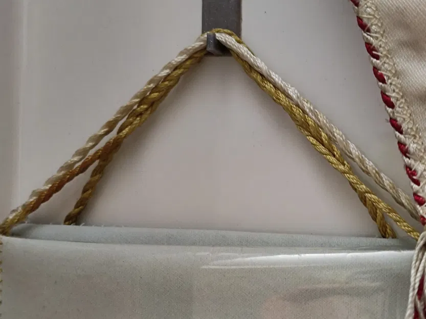 Móc nhẹ cho bộ sưu tập (cờ, mặt dây chuyền) với băng dính ... - Image 1