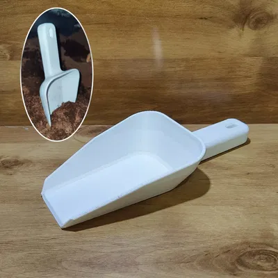 Xẻng làm vườn cho công việc trồng cây