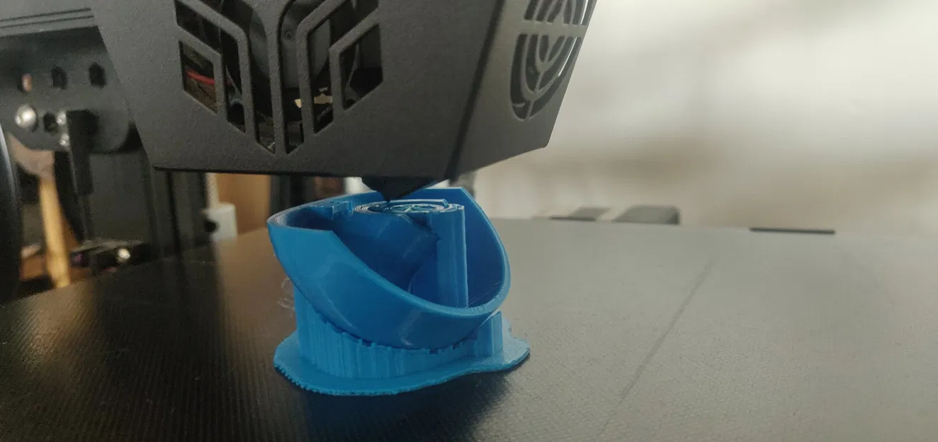 Thay thế bánh xe cho đầu hút bụi Henry Hoover Ario - Image 5