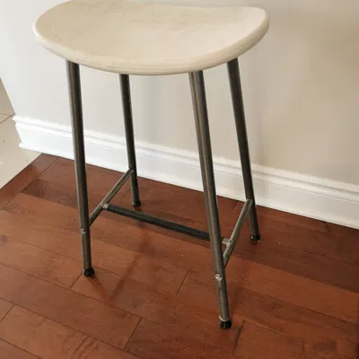 Ghế bar Ikea Sune với chân thay thế in 3D