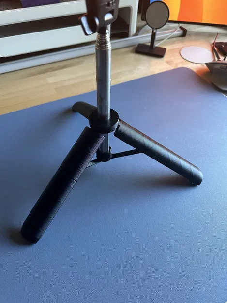 Giá đỡ chân máy gập cho điện thoại và GoPro - Image 1