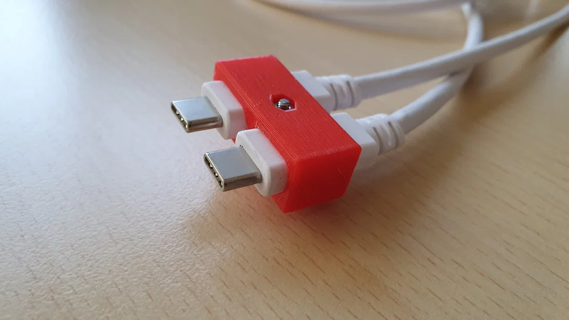 Cặp chuyển đổi USB-C cho Mac Book Pro - Image 1