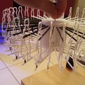 Người đàn ông đi bộ trong mô hình zoetrope laser - Thumbnail 2