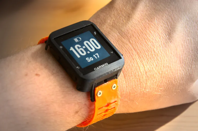 Dây đeo thay thế cho đồng hồ Garmin Forerunner 35 - Image 6