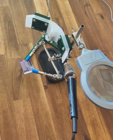 Hệ thống hút khói cho trạm hàn với quạt 5V - Image 1