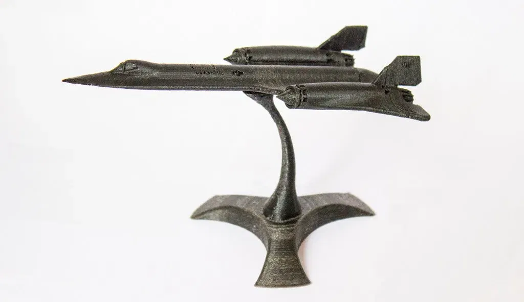 Máy bay trinh sát Blackbird SR71 của Lockheed Martin - Image 11