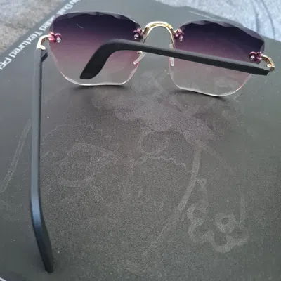 Gọng kính thay thế cho kính râm