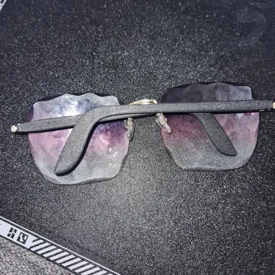 Gọng kính thay thế cho kính râm