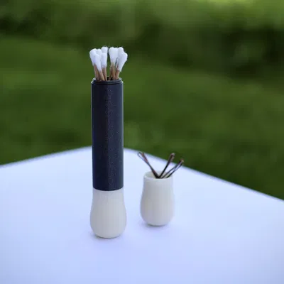 Hộp đựng Q-Tip du lịch với 2 ngăn chứa