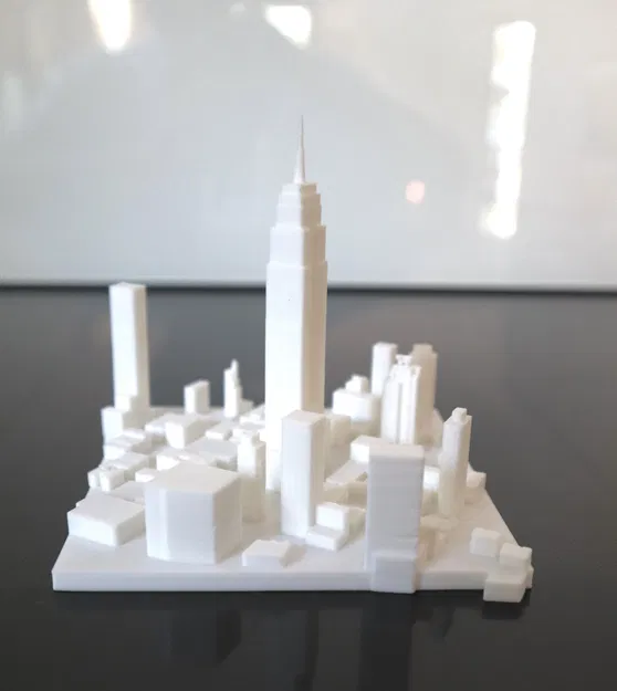 Tòa nhà Empire State nổi tiếng ở New York - Image 1