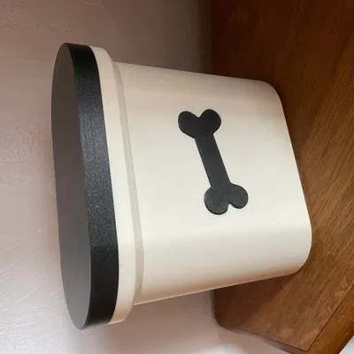 Bình chứa thức ăn cho thú cưng với nắp từ tính