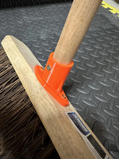 Thay thế bộ nối chổi cho xưởng làm việc - Image 1