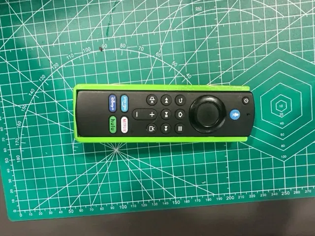 Giá đỡ điều khiển FireTV tích hợp AirTag - Image 2