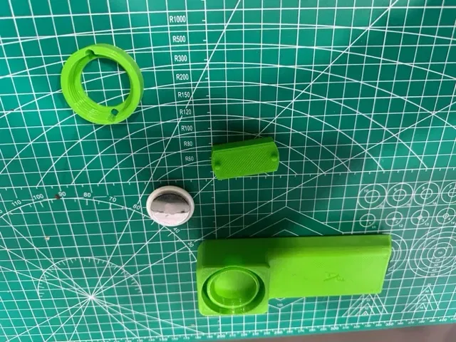 Giá đỡ điều khiển FireTV tích hợp AirTag - Image 3