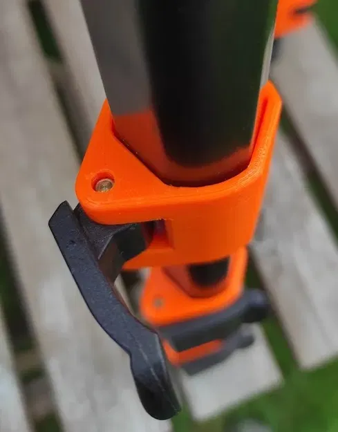 Thay thế kẹp nhựa cho chân máy Manfrotto digi 719B - Image 1