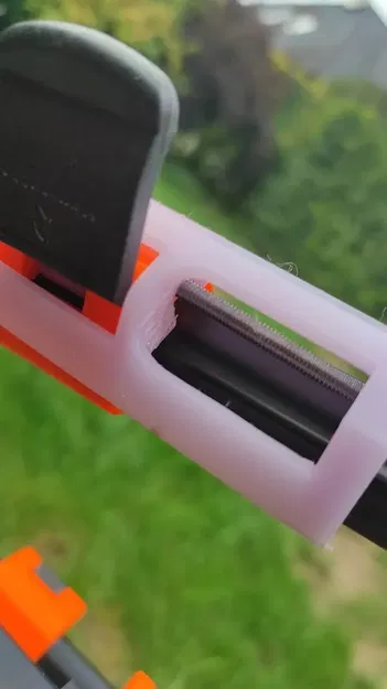 Thay thế kẹp nhựa cho chân máy Manfrotto digi 719B - Image 4