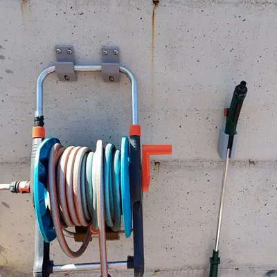 Giá đỡ vòi nước Parkside đơn giản