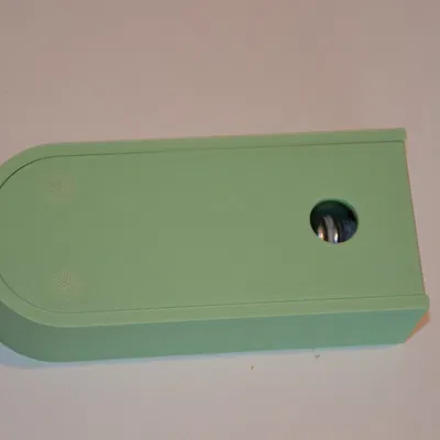 Hộp du lịch cho dao cạo với cơ chế đóng từ tính