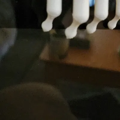 Bàn tay bộ xương trang trí cho màn hình Halloween