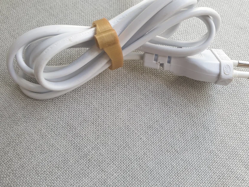 Giá đỡ cáp tổ chức cho bàn làm việc và tủ TV - Image 2