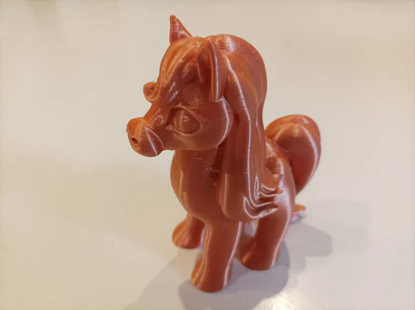 Ngựa con dễ thương màu vàng hồng - Image 1