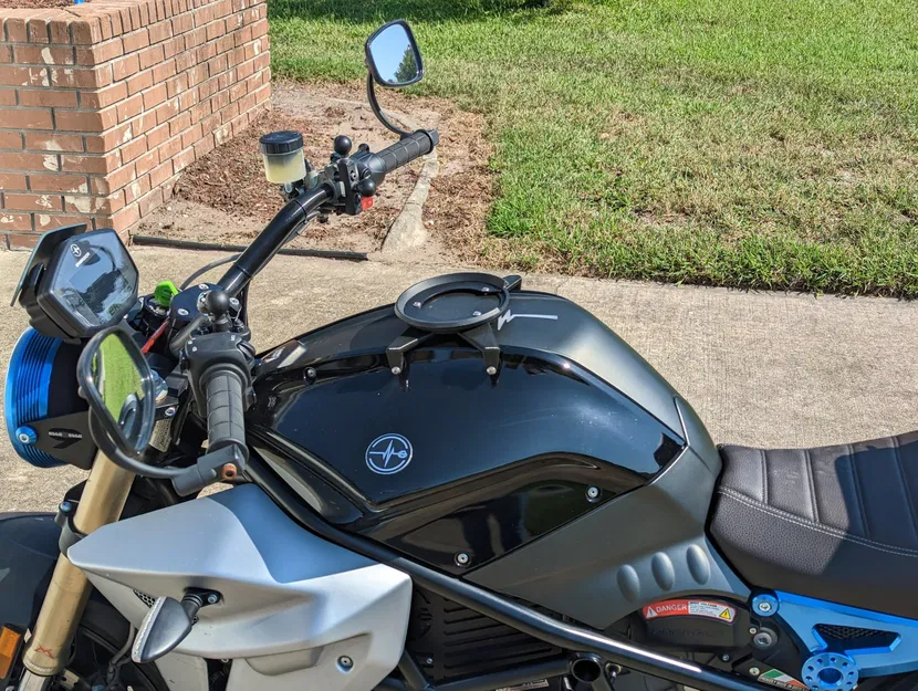 Giá đỡ Givi Tanklock cho xe máy điện Energica EsseEsse9 - Image 1