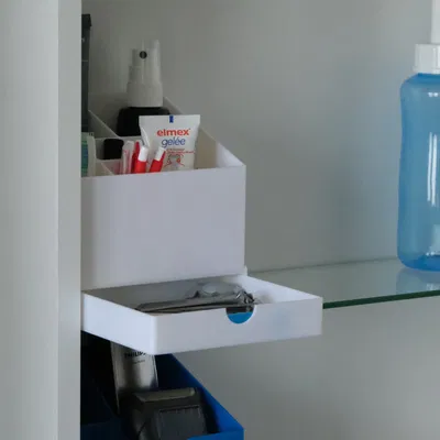 Giá đỡ tổ chức nhỏ cho tủ gương phòng tắm