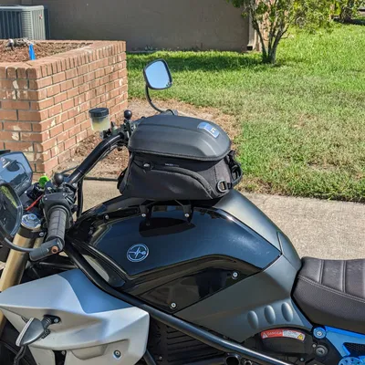 Giá đỡ Givi Tanklock cho xe máy điện Energica EsseEsse9