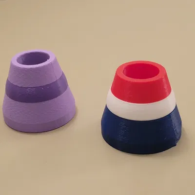 Giá đỡ bút đơn giản có ren in 3D từ 3 mảnh ghép