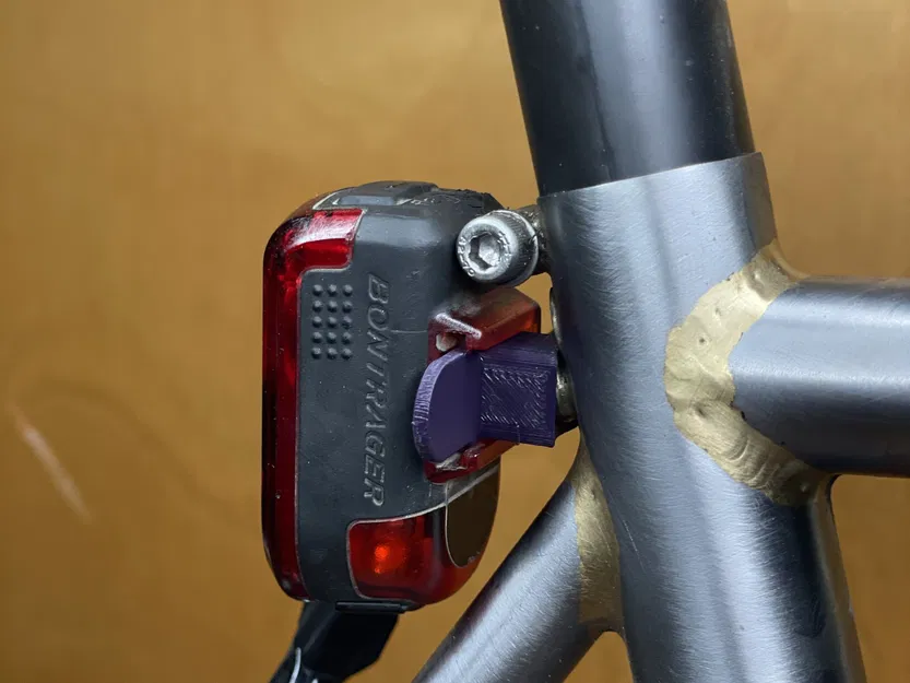 Giá đỡ đèn Flair R, Flair RT và Flair R City của Bontrager - Image 3