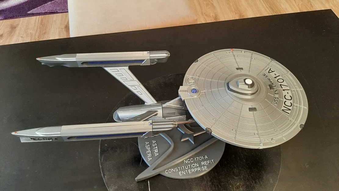Cải tiến Constitution NCC-1701-A từ Star Trek - Image 5