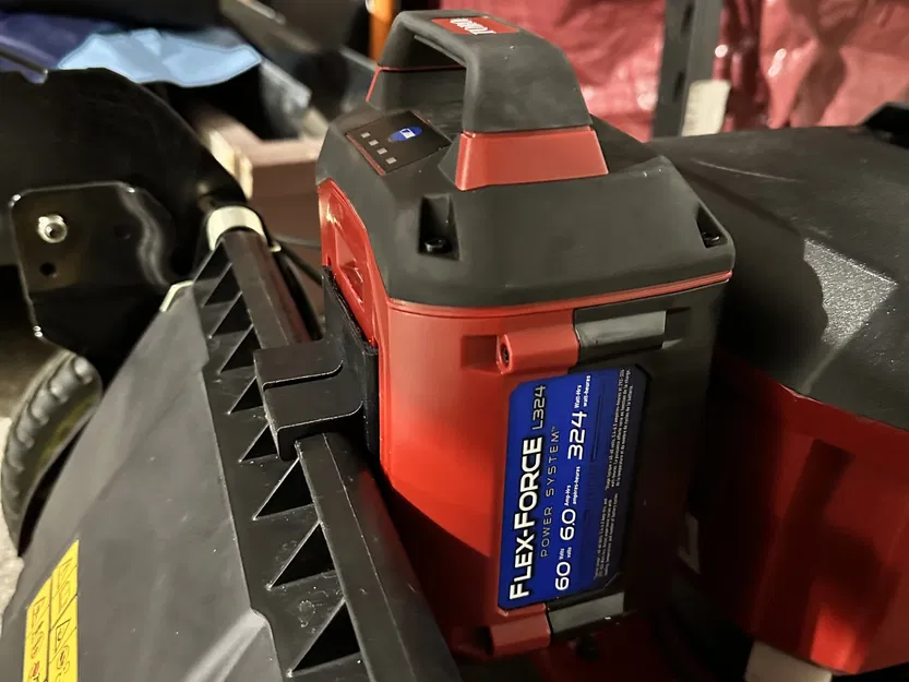 Hệ thống mang pin cho máy cắt cỏ Toro Flex-Force - Image 1