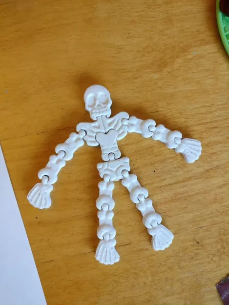 Mô hình xương người và quan tài Mr. Bones cho Halloween - Image 3