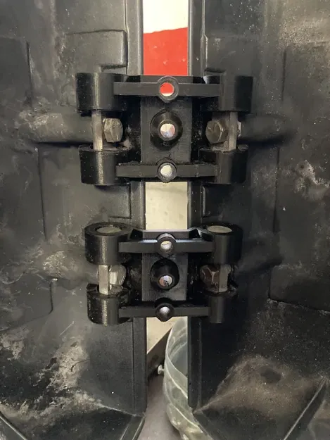 Bản lề động cơ Mariner phục hồi từ bộ phận hỏng - Image 1