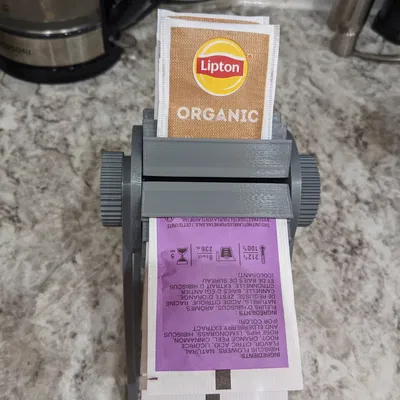 Giá đỡ túi trà đa năng với cơ chế kẹp cải tiến