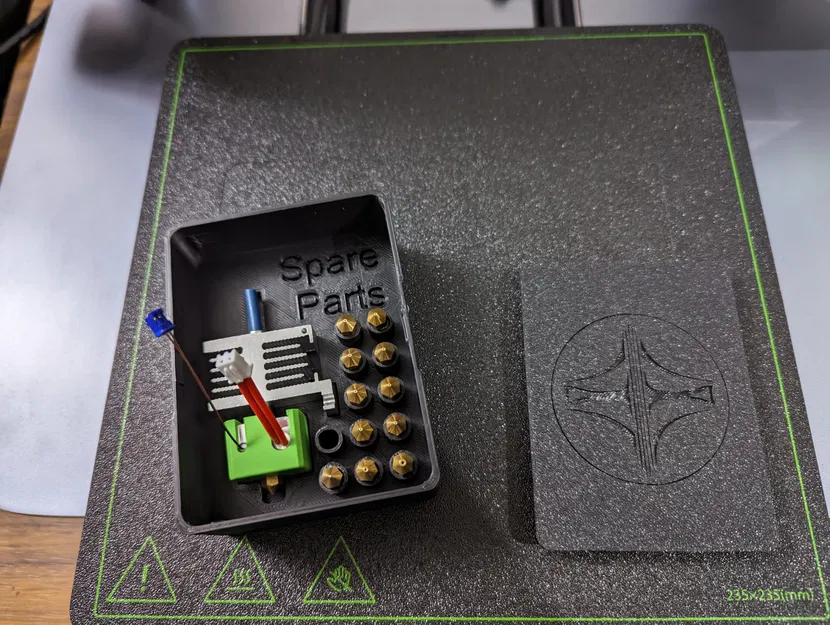 Hộp lưu trữ phụ tùng cho máy in 3D Ankermake M5 - Image 1