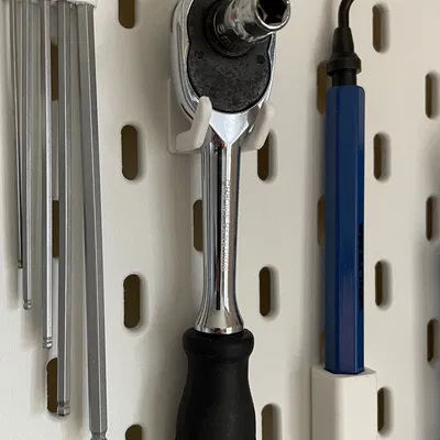 Giá đỡ Ratchet cho bảng ghim SKADIS của IKEA