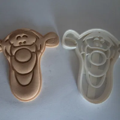 Công cụ cắt bánh quy hình Tigger