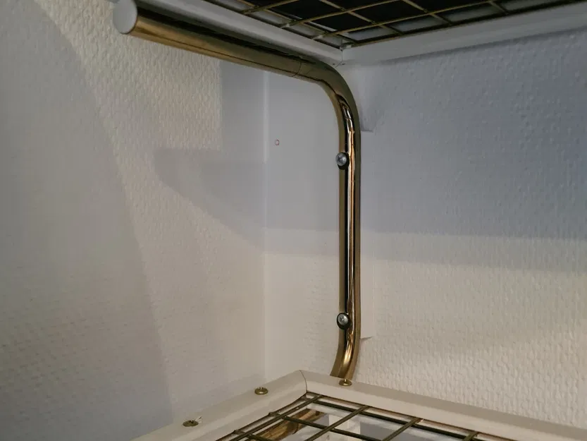 Giá đỡ mũ Essem thiết kế với bộ ổn định gắn phía sau - Image 2