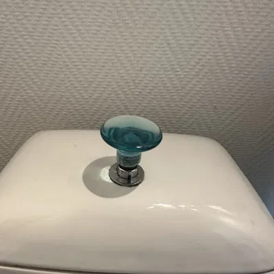 Phụ kiện thay thế nút xả toilet ifÖ sử dụng trục m8