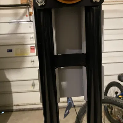 Cản đá cho xe buggy Hover-1 trên ván trượt