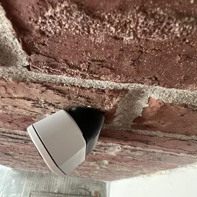 Giá đỡ lắp đặt chuông cửa Simplisafe 45°