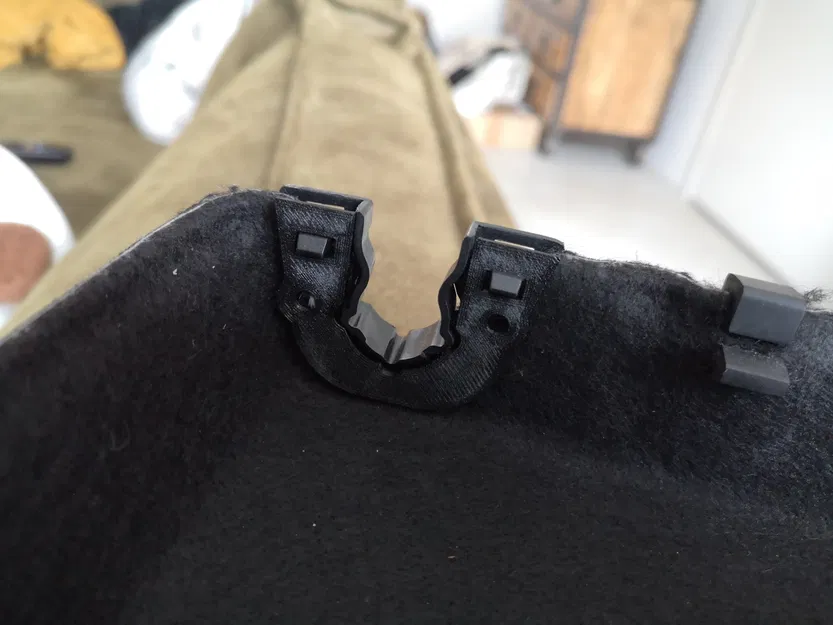 Giá đỡ kệ sau cho Opel Adam - Image 1