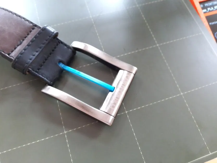 Thay thế cho chốt dây lưng bị hỏng - Image 2