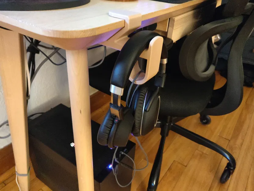 Giá đỡ tai nghe cho bàn Ikea Lisabo - Image 1